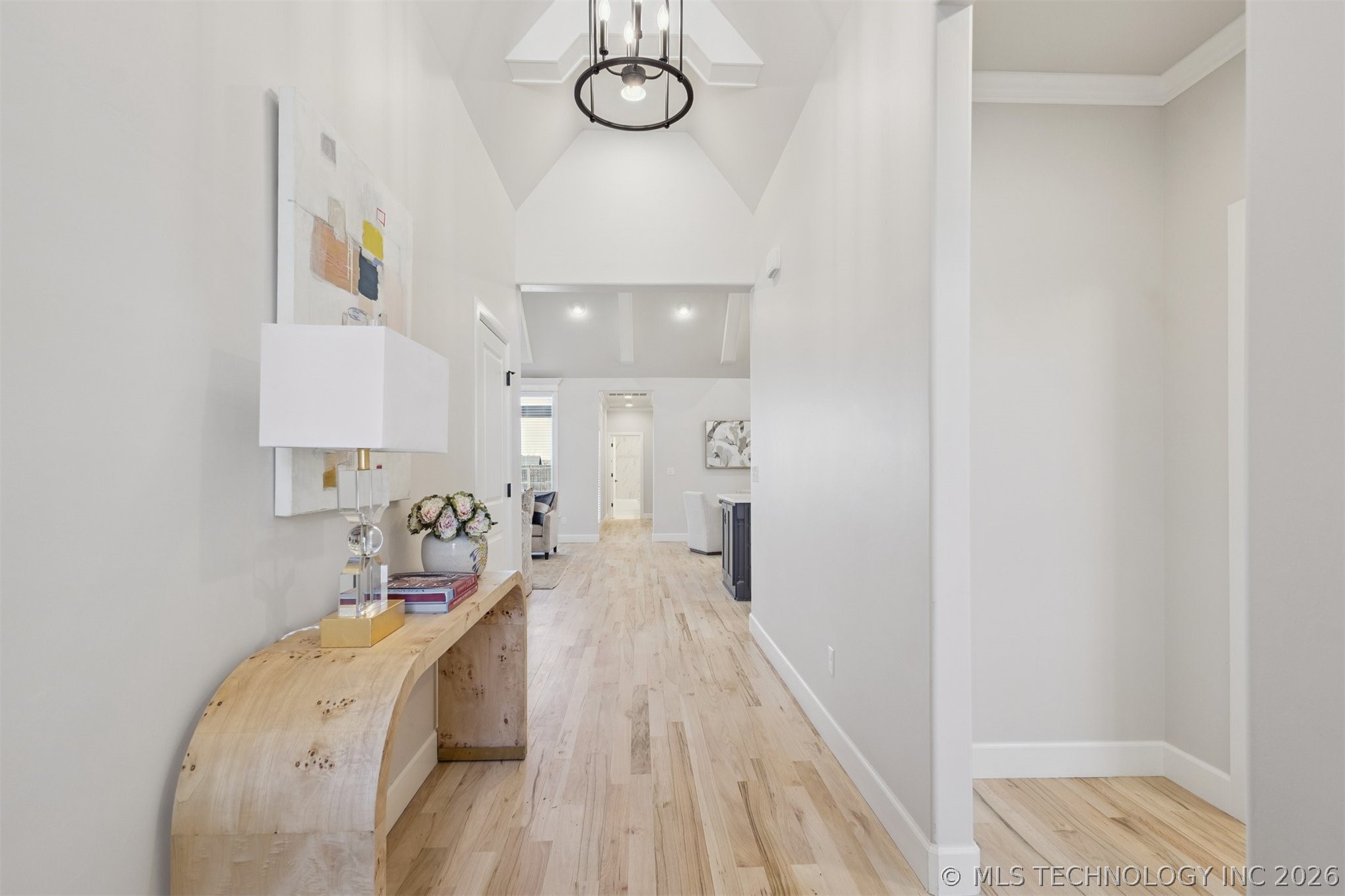 6716 S Gardenia Avenue Property Photo 9