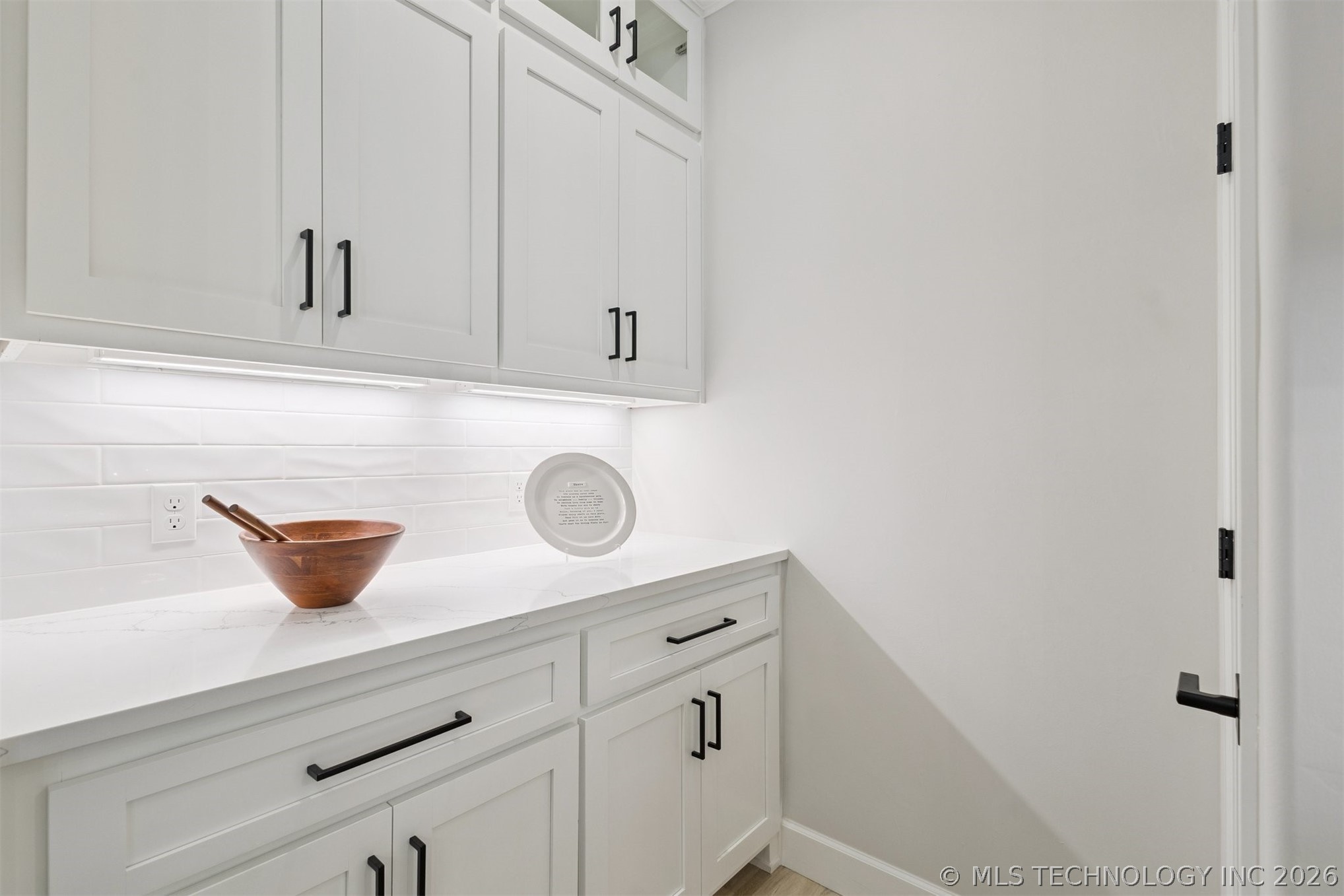 6716 S Gardenia Avenue Property Photo 17
