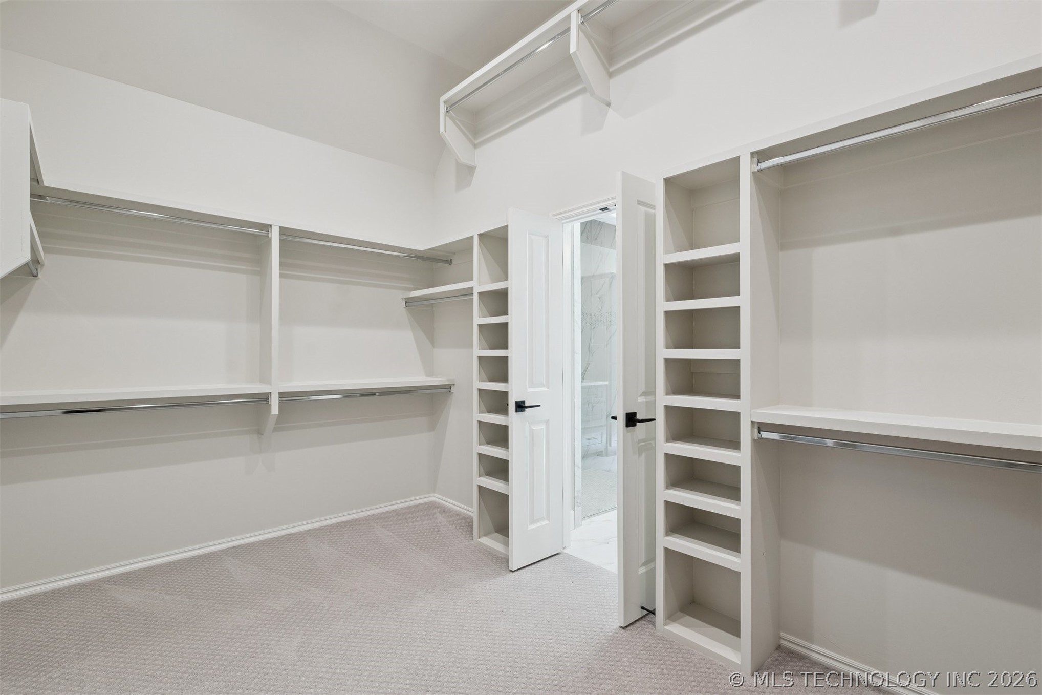 6716 S Gardenia Avenue Property Photo 32