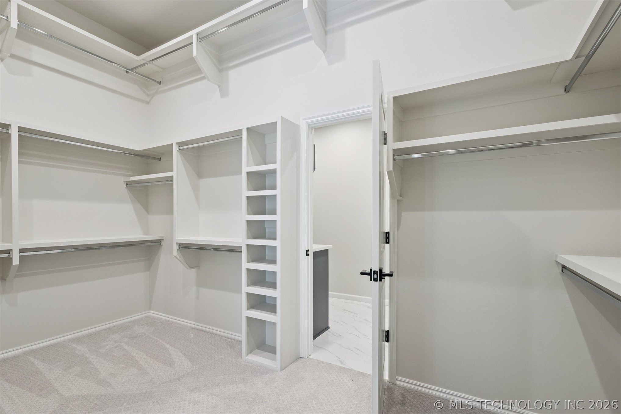 6716 S Gardenia Avenue Property Photo 34