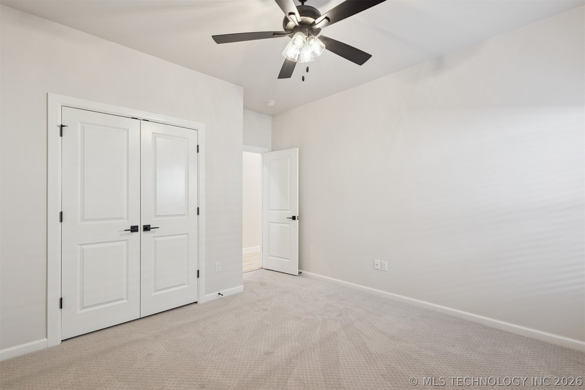 6716 S Gardenia Avenue Property Photo 35