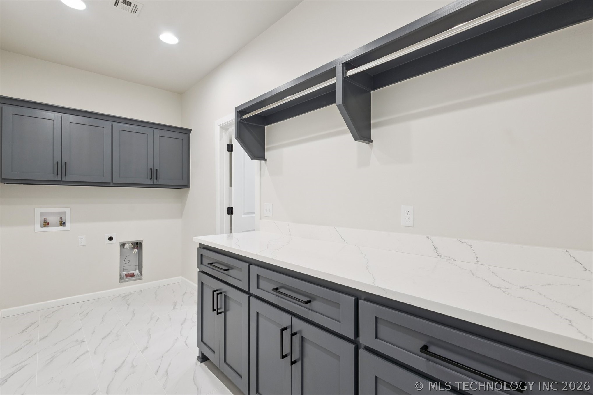 6716 S Gardenia Avenue Property Photo 47