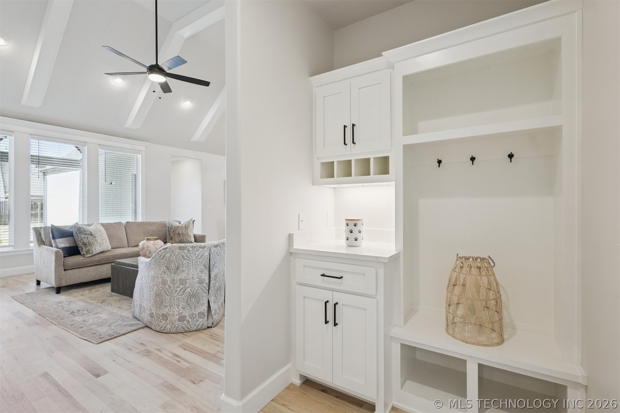 6716 S Gardenia Avenue Property Photo 48