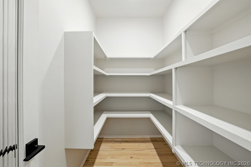 14213 S Evanston Avenue Property Photo 18