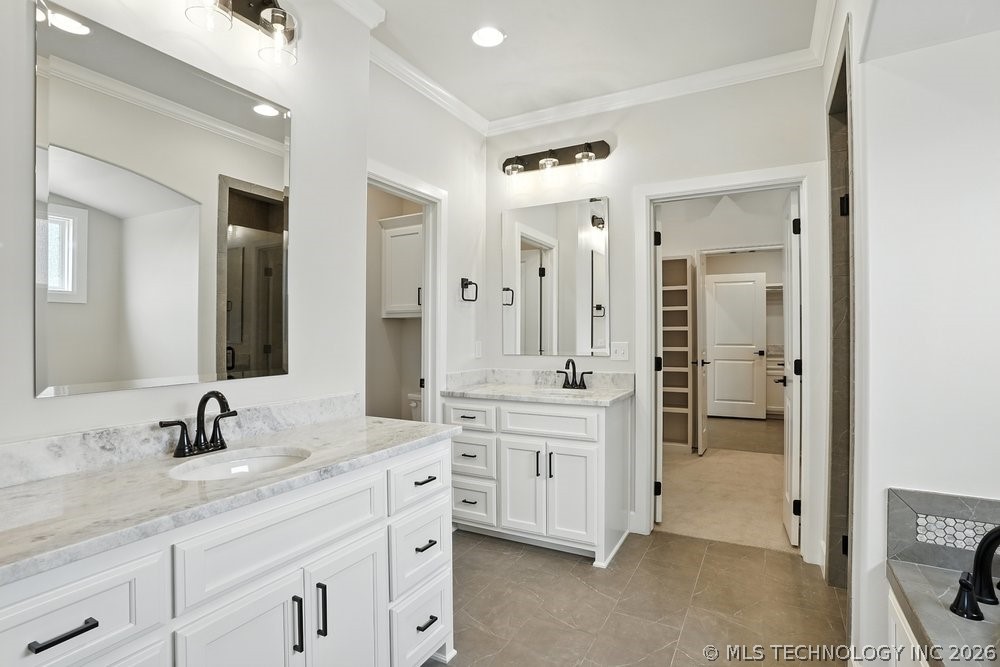 14213 S Evanston Avenue Property Photo 32