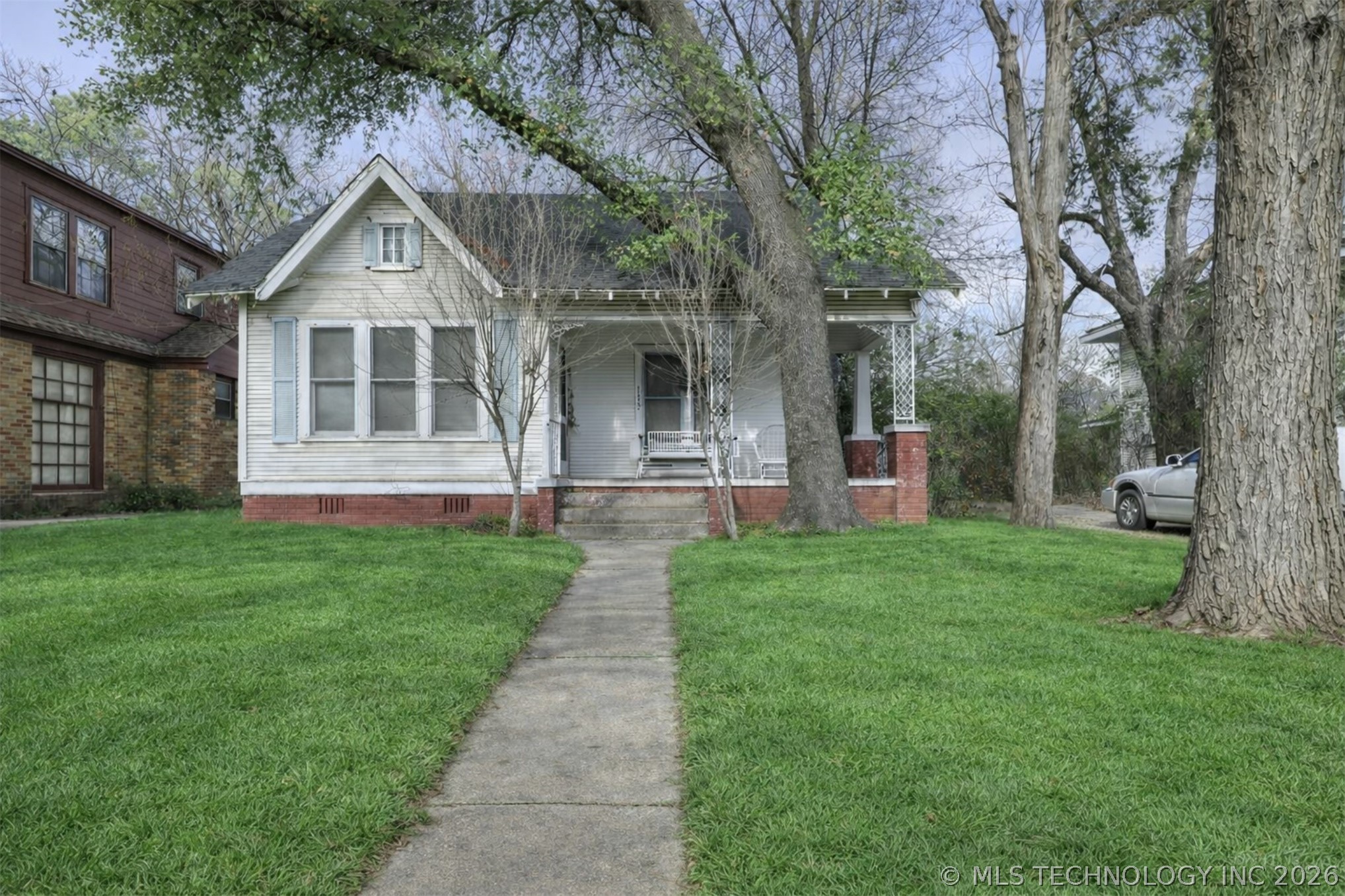 1622 W Main Property Photo 1