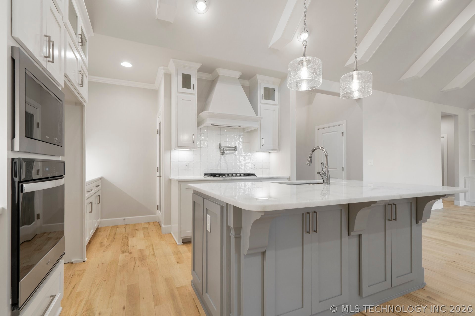 2715 W Van Buren Court Property Photo 17