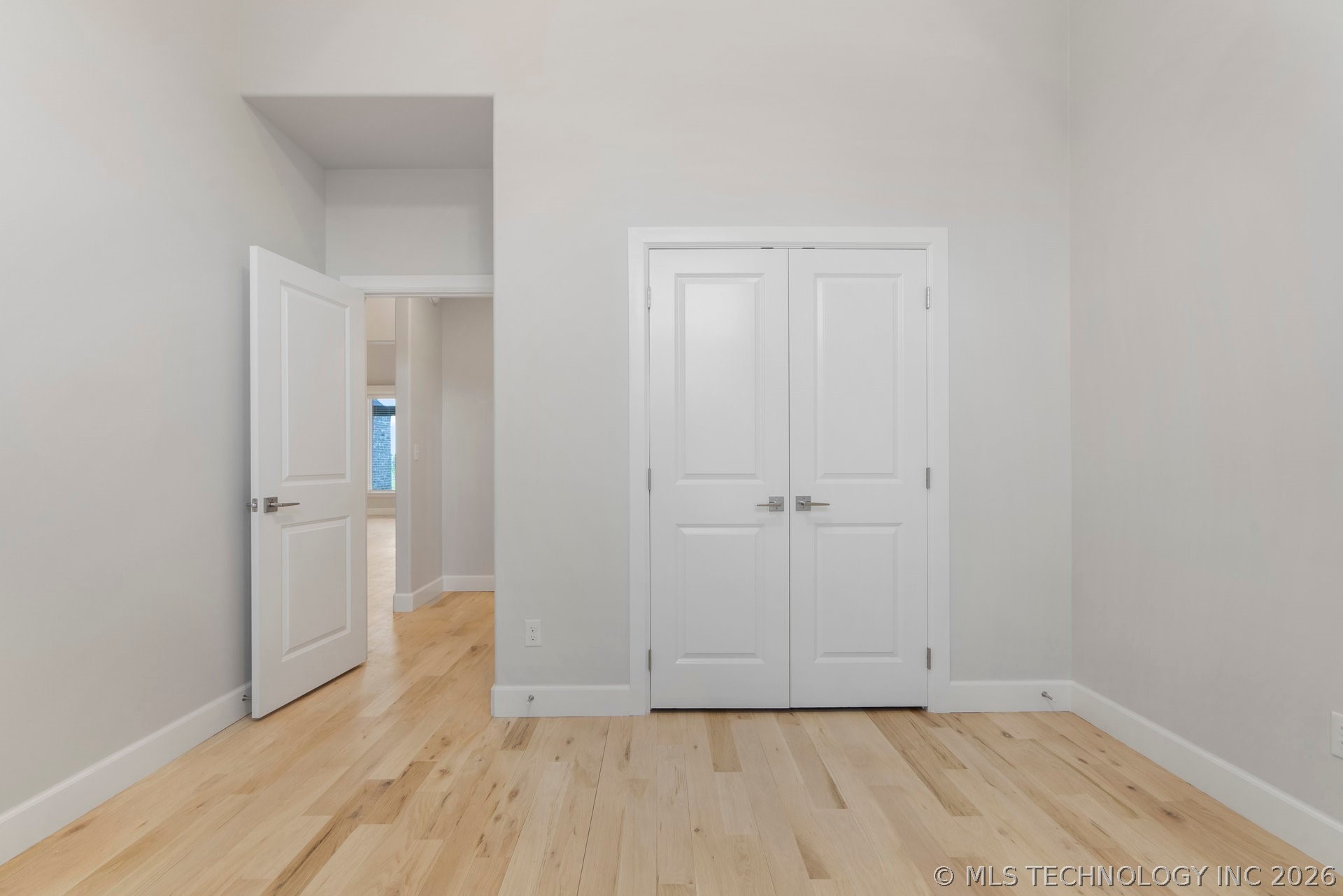 2715 W Van Buren Court Property Photo 21