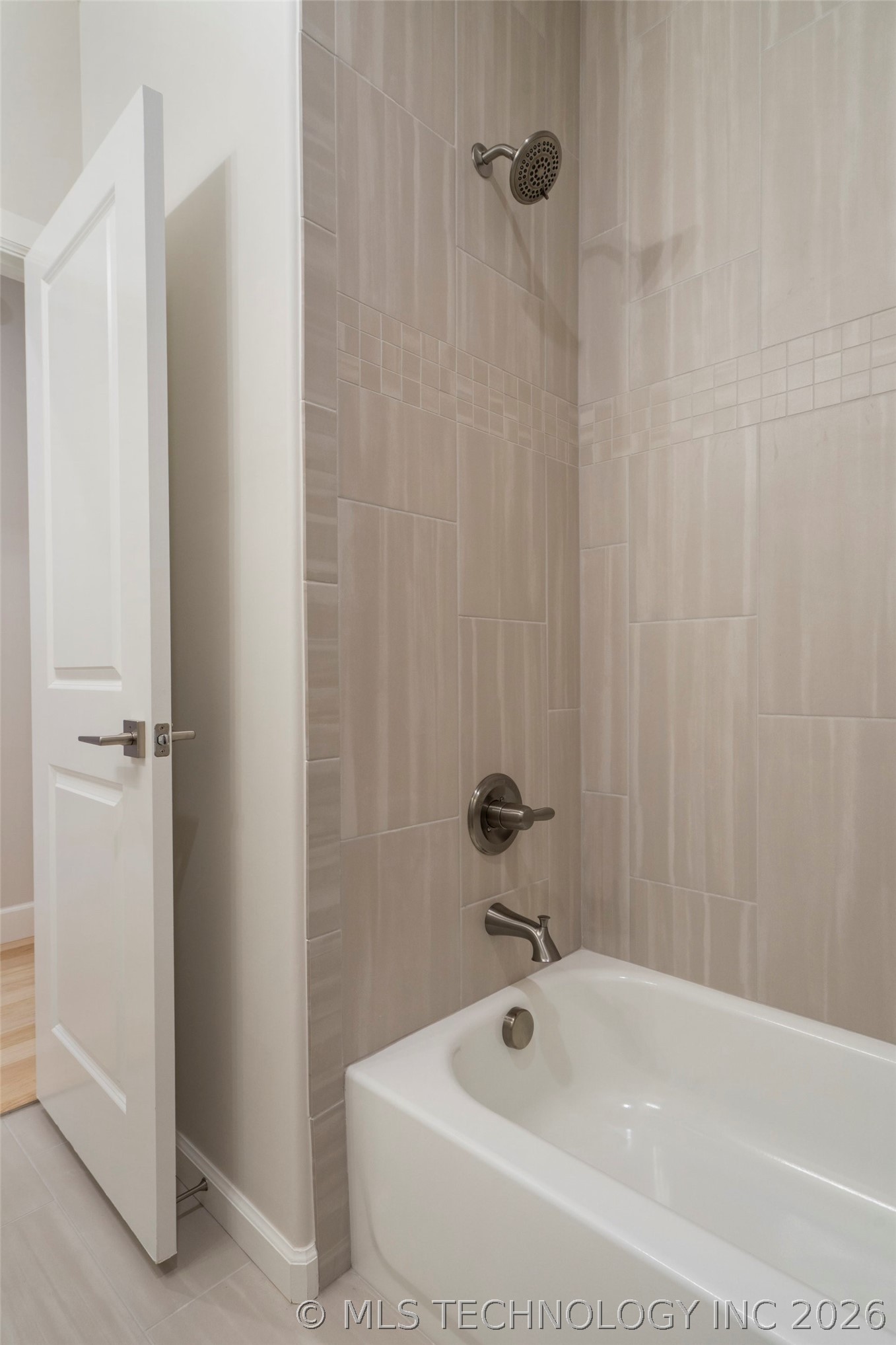 2715 W Van Buren Court Property Photo 23