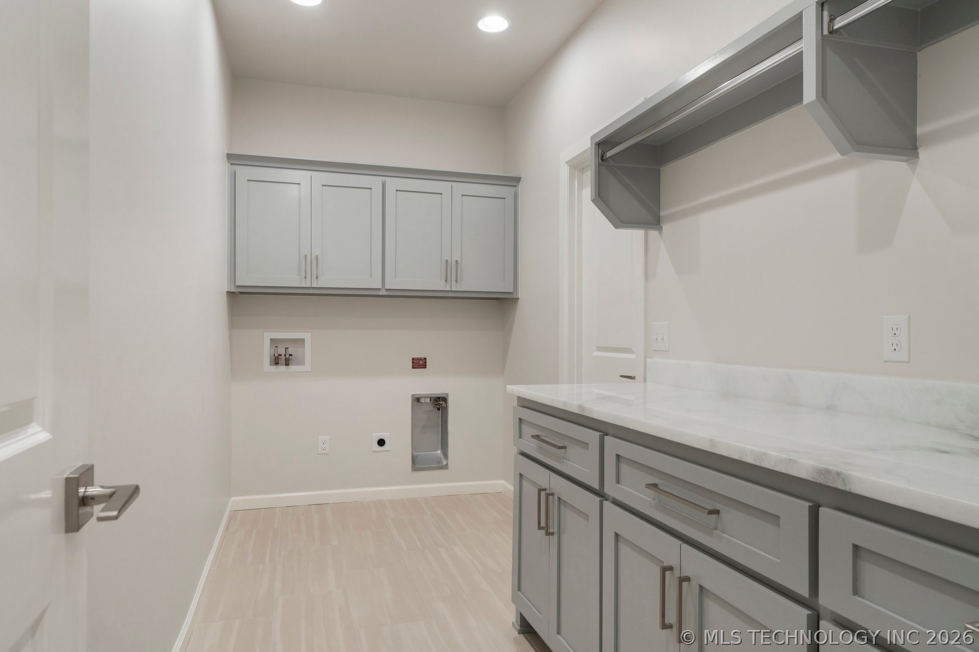 2715 W Van Buren Court Property Photo 32