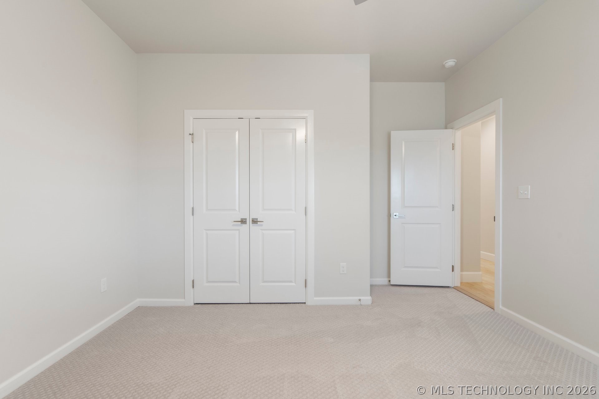 2715 W Van Buren Court Property Photo 38