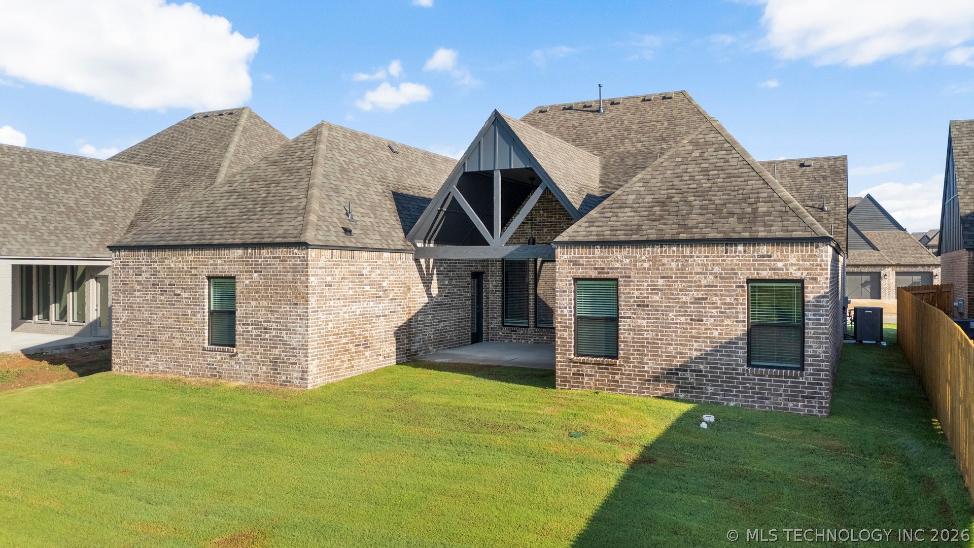 2715 W Van Buren Court Property Photo 42