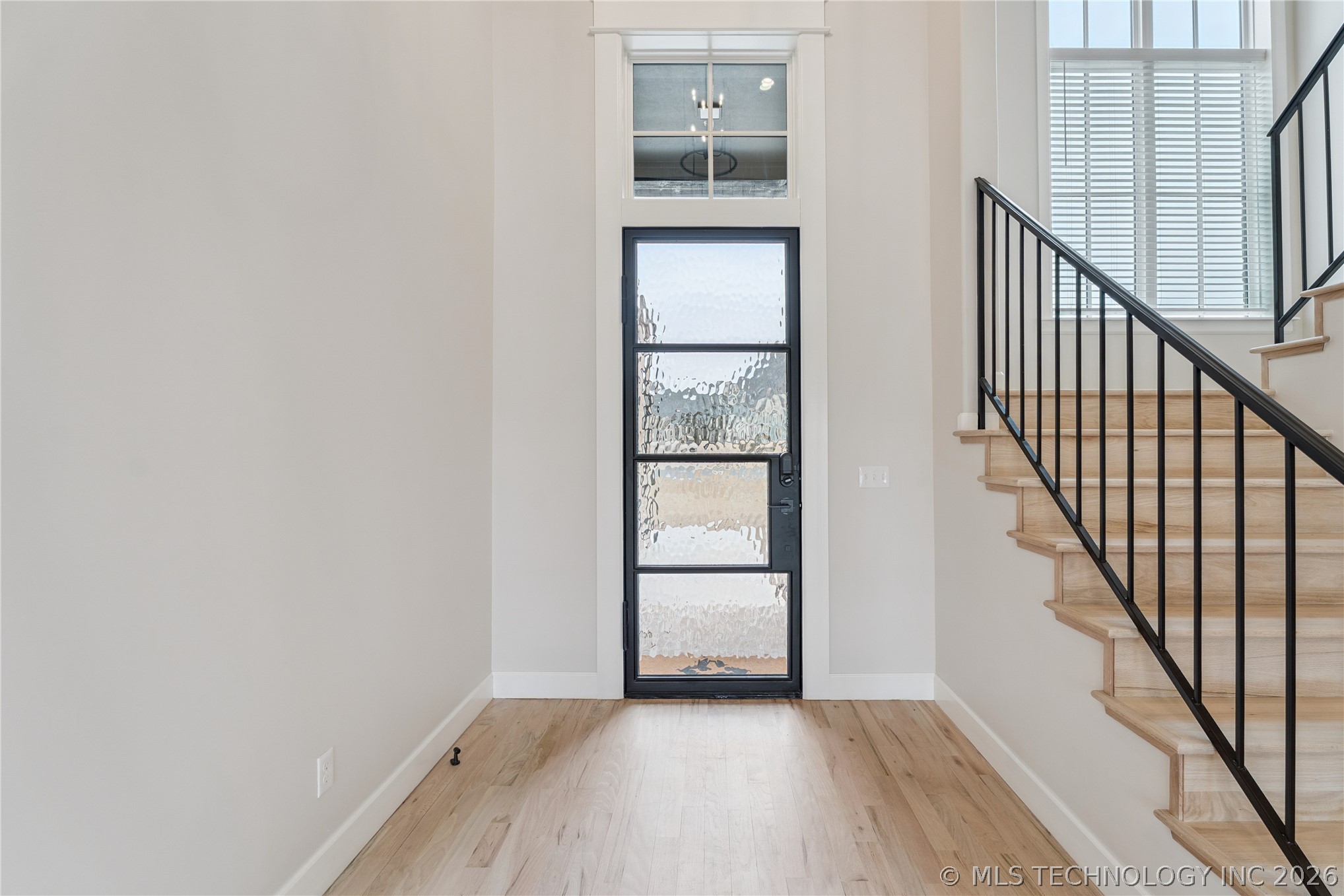 6322 N Wildwood Lane Property Photo 7