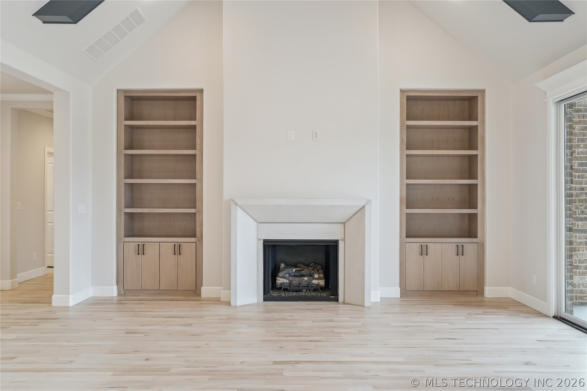 6322 N Wildwood Lane Property Photo 12