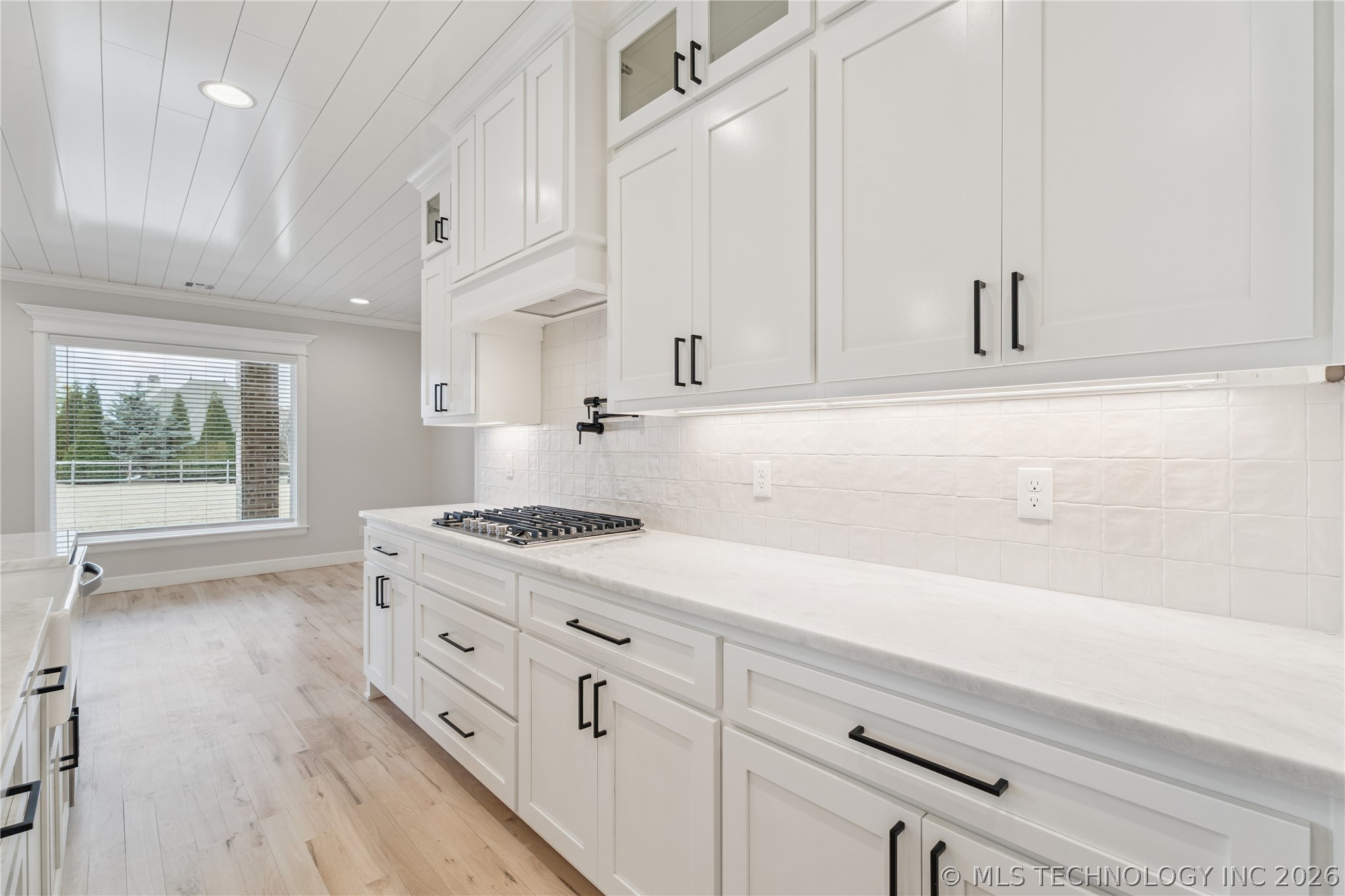 6322 N Wildwood Lane Property Photo 20