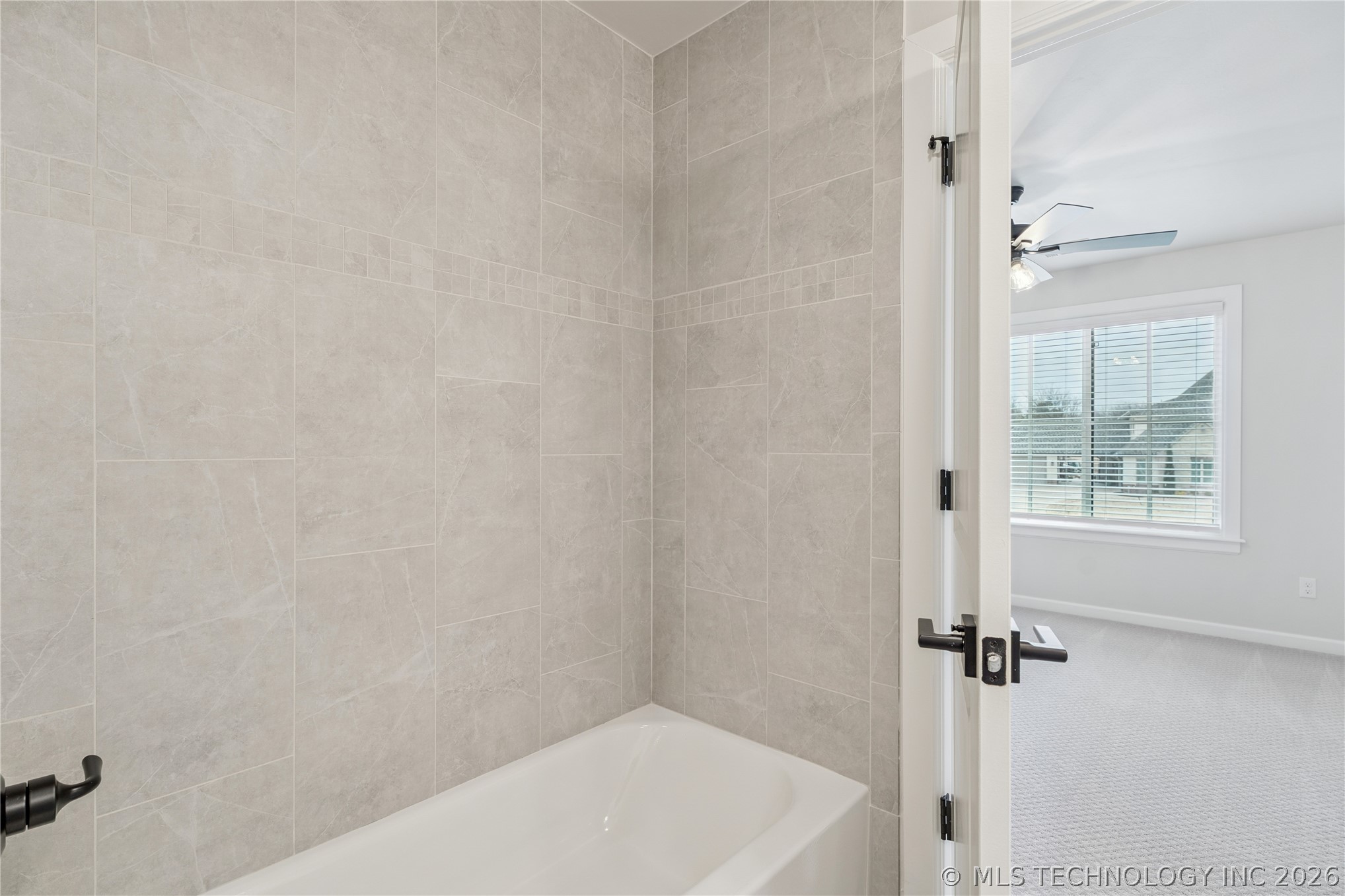 6322 N Wildwood Lane Property Photo 57