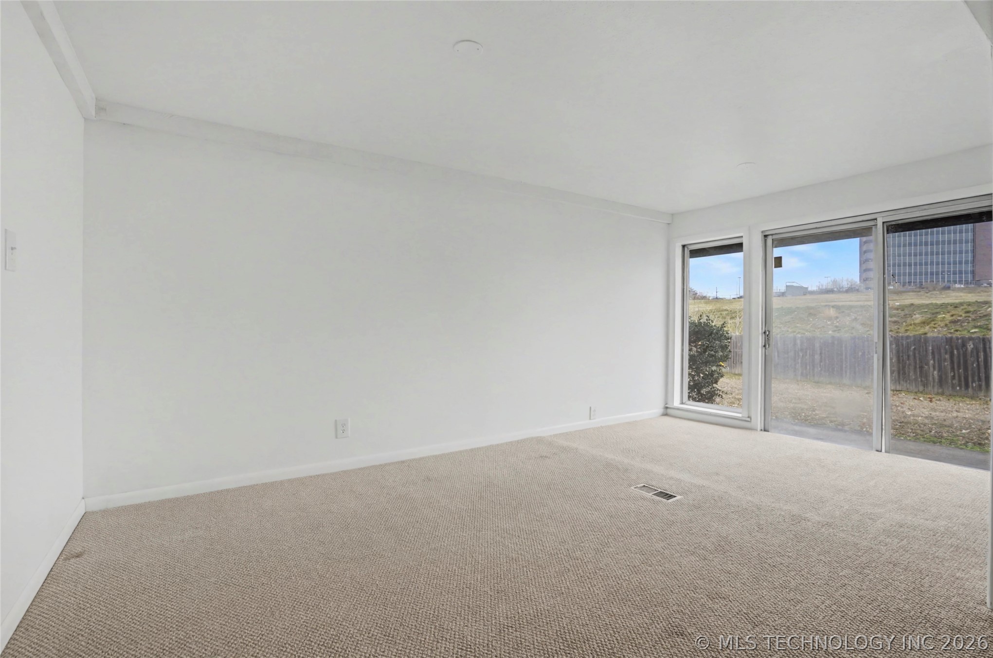 5917 E 43rd Street Property Photo 12