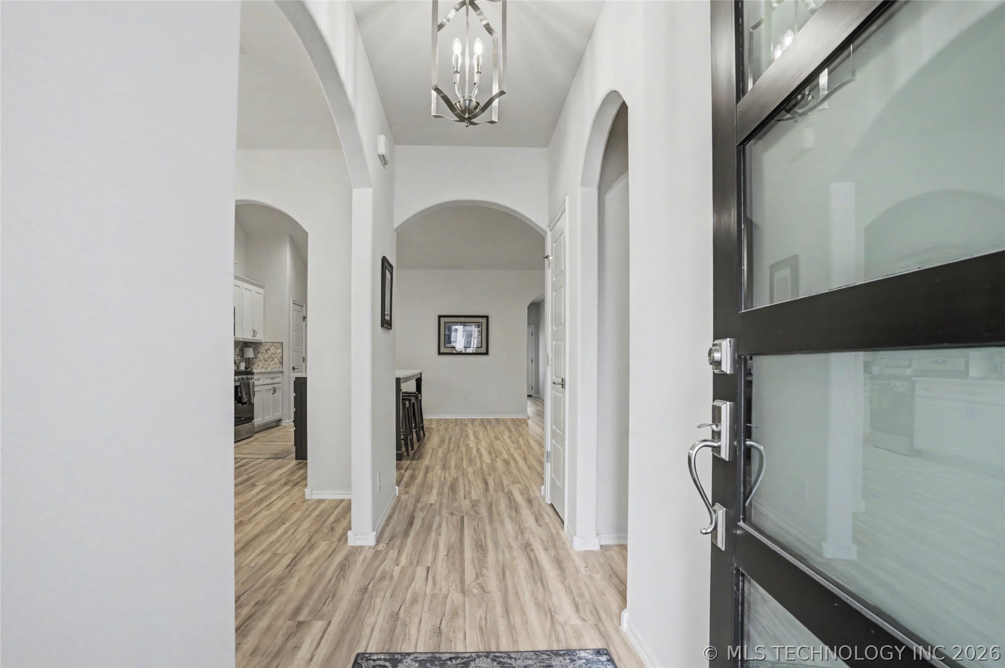 1905 W Huntsville Place Property Photo 7