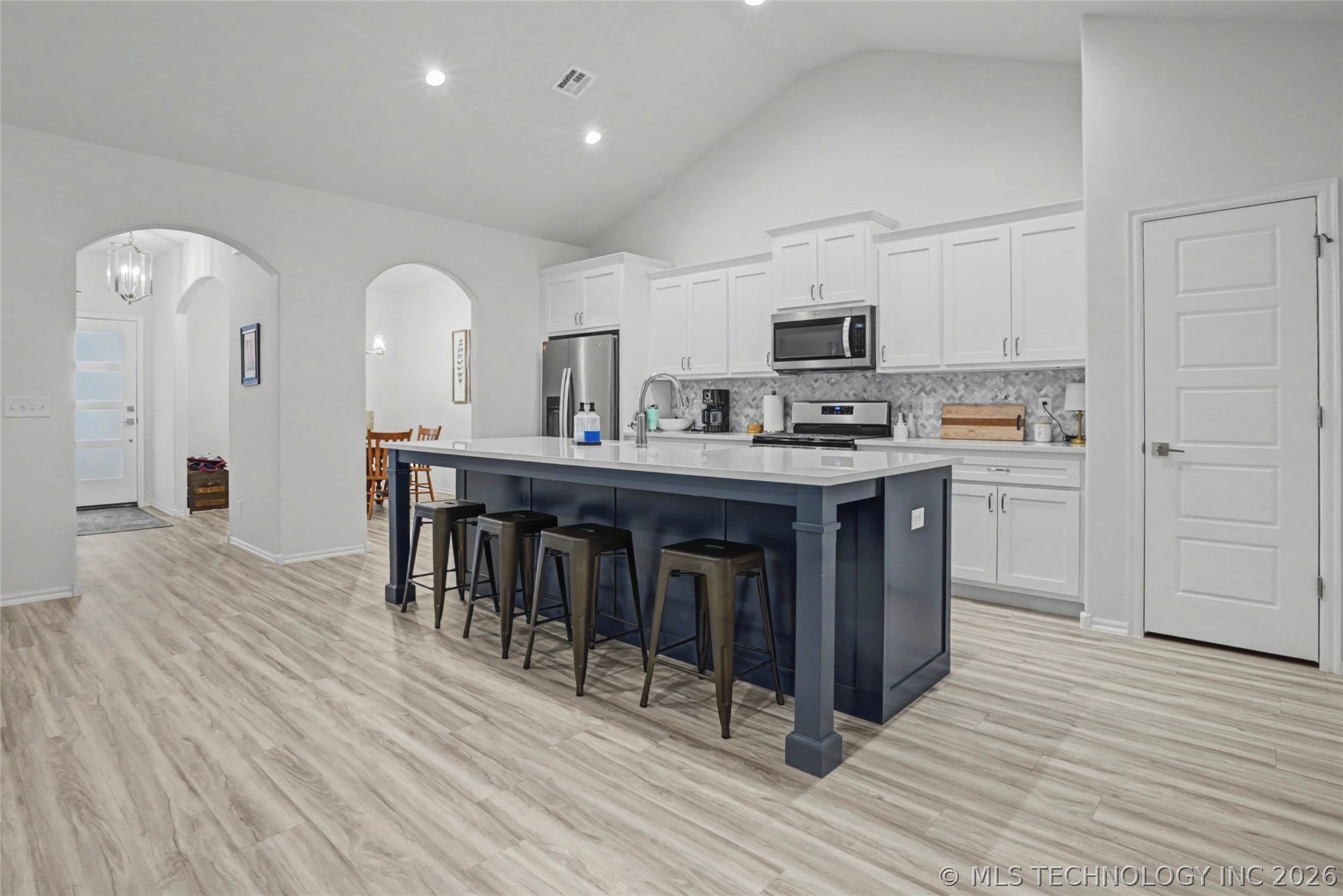 1905 W Huntsville Place Property Photo 15