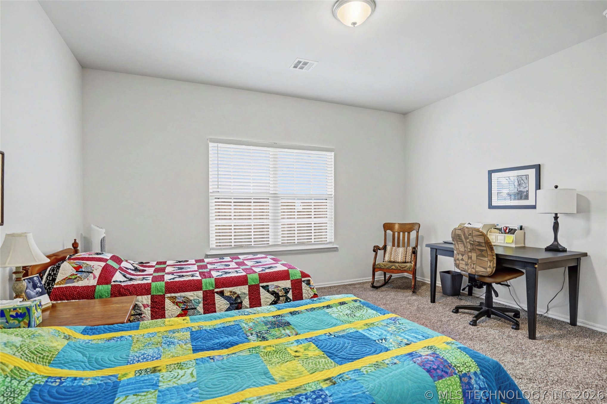 1905 W Huntsville Place Property Photo 34