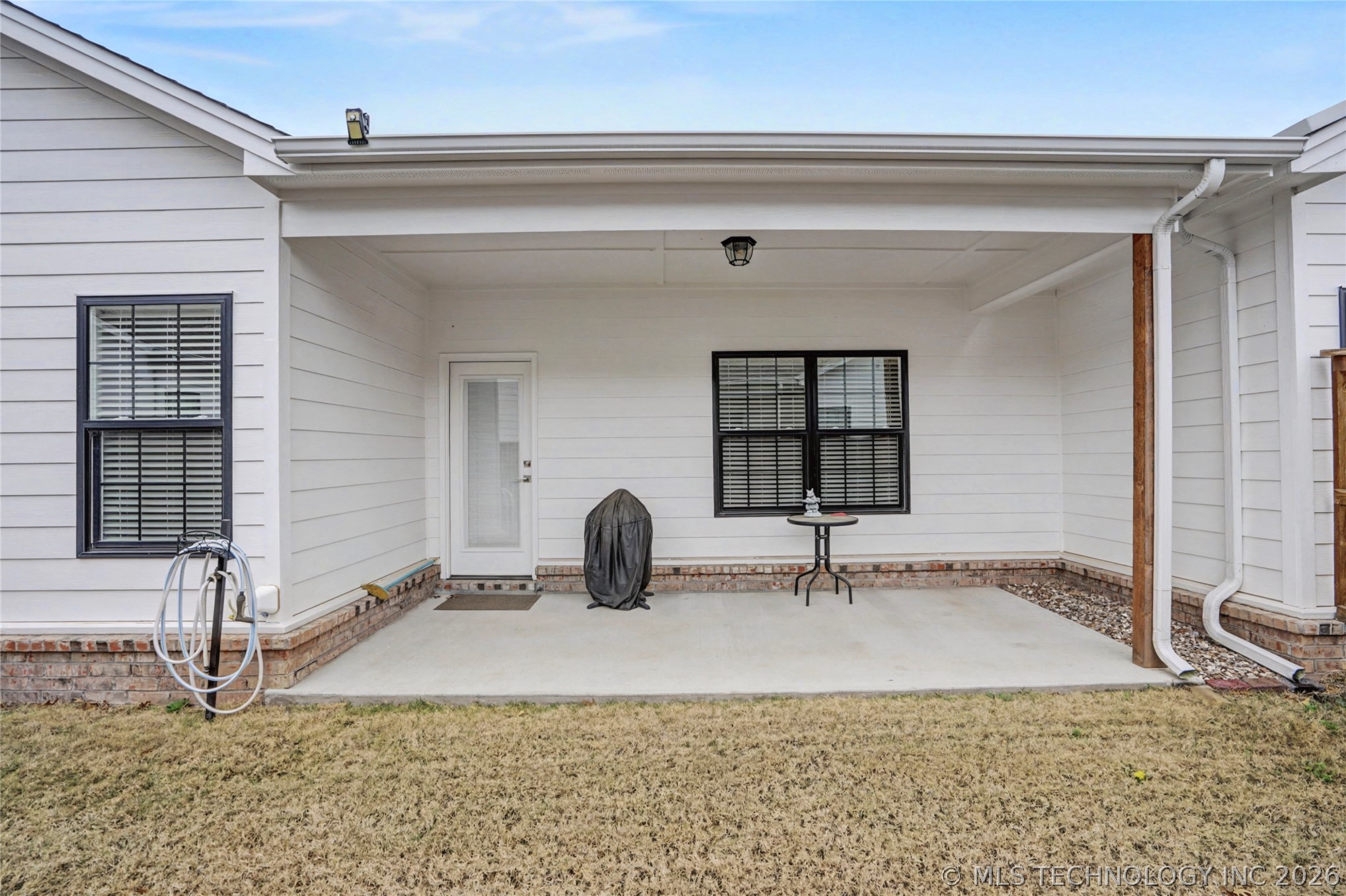 1905 W Huntsville Place Property Photo 41