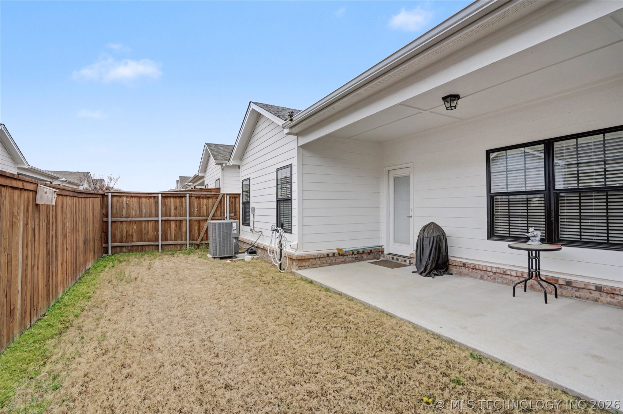 1905 W Huntsville Place Property Photo 43