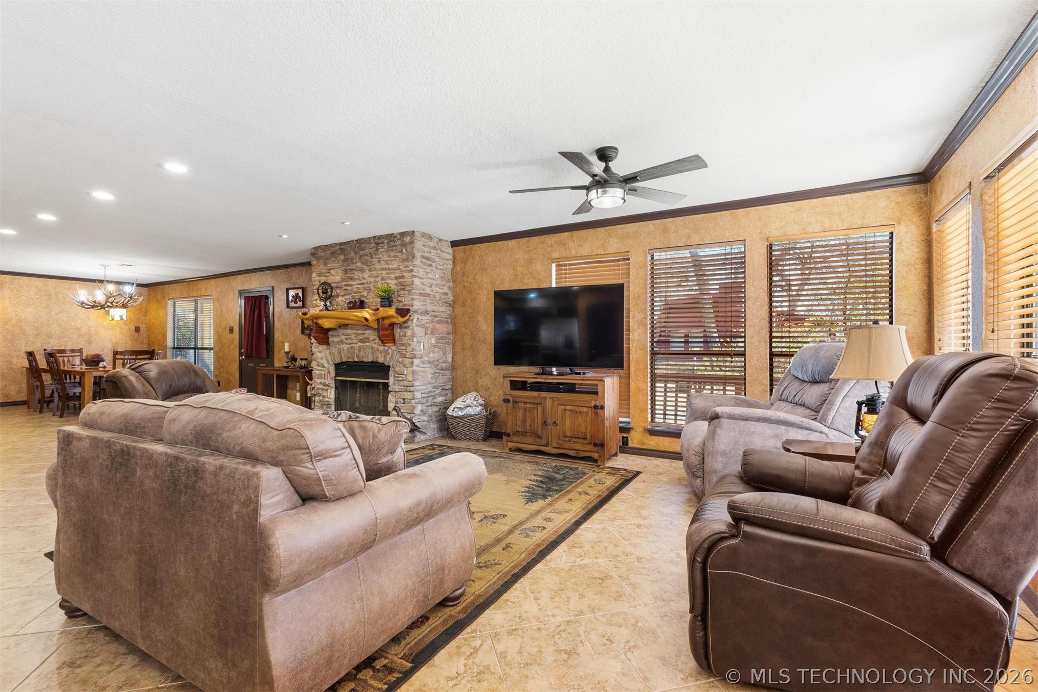 2443 Tiger Property Photo 9