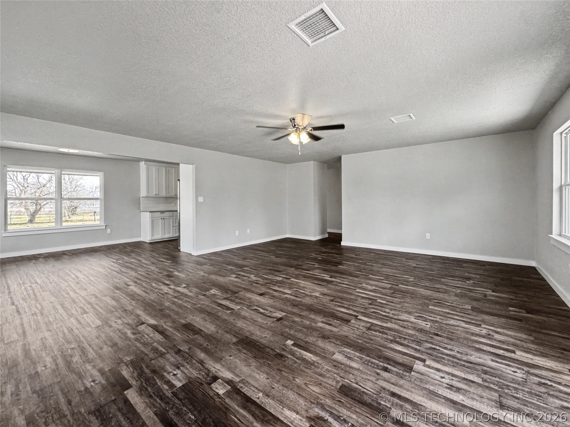 1202 S Ross Avenue Property Photo 6