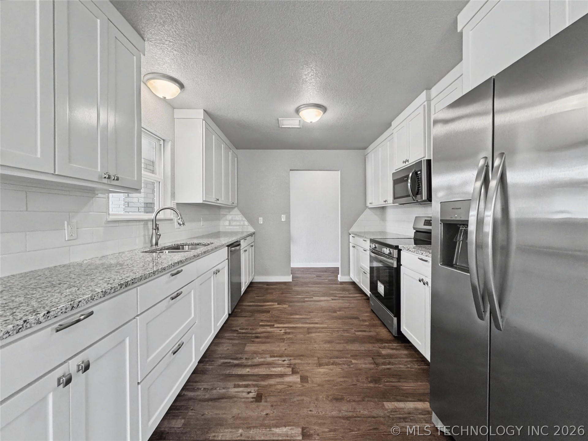 1202 S Ross Avenue Property Photo 12