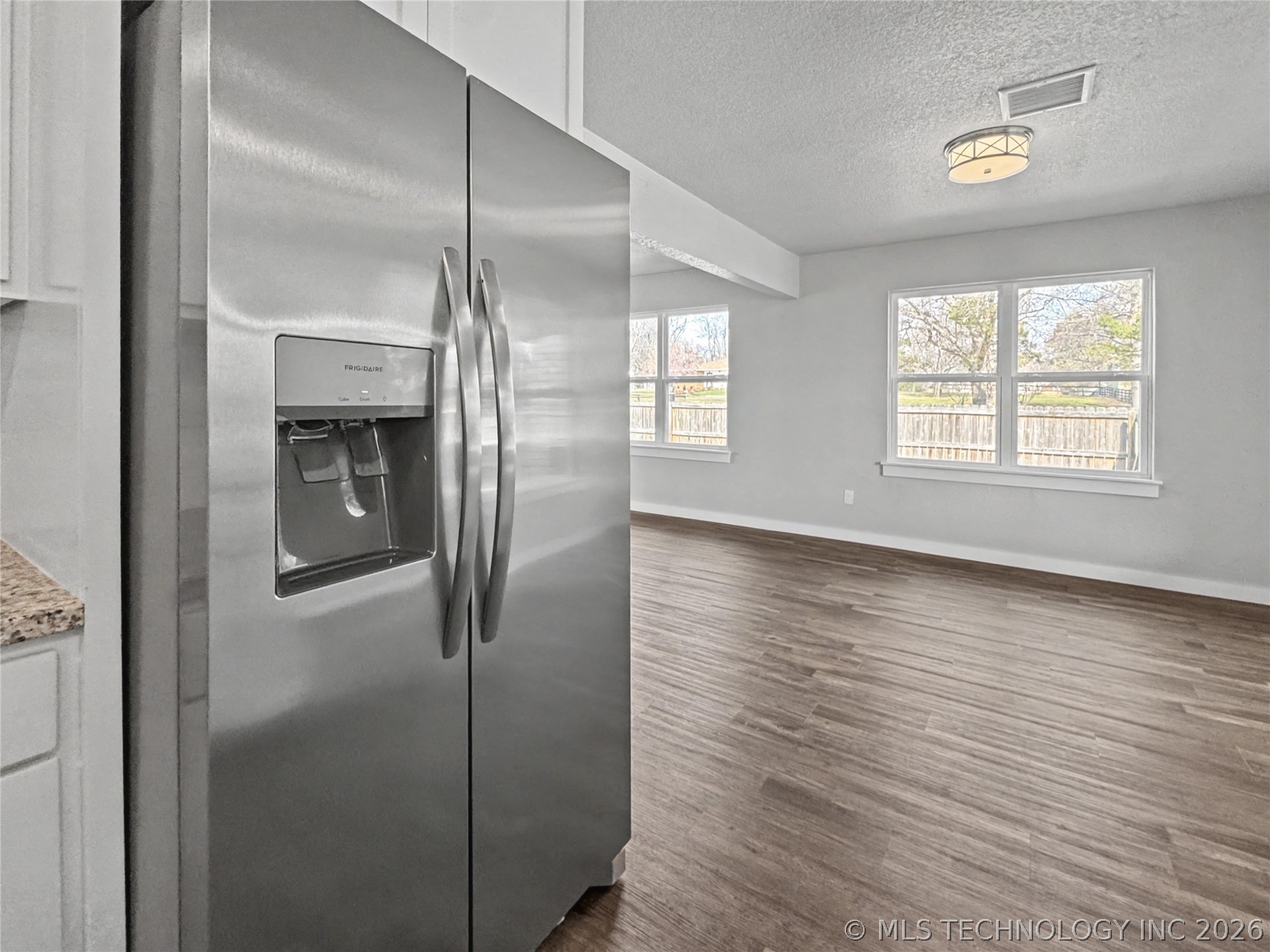 1202 S Ross Avenue Property Photo 14