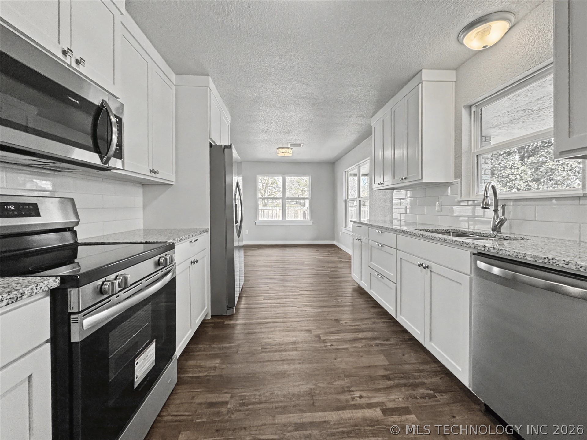 1202 S Ross Avenue Property Photo 18