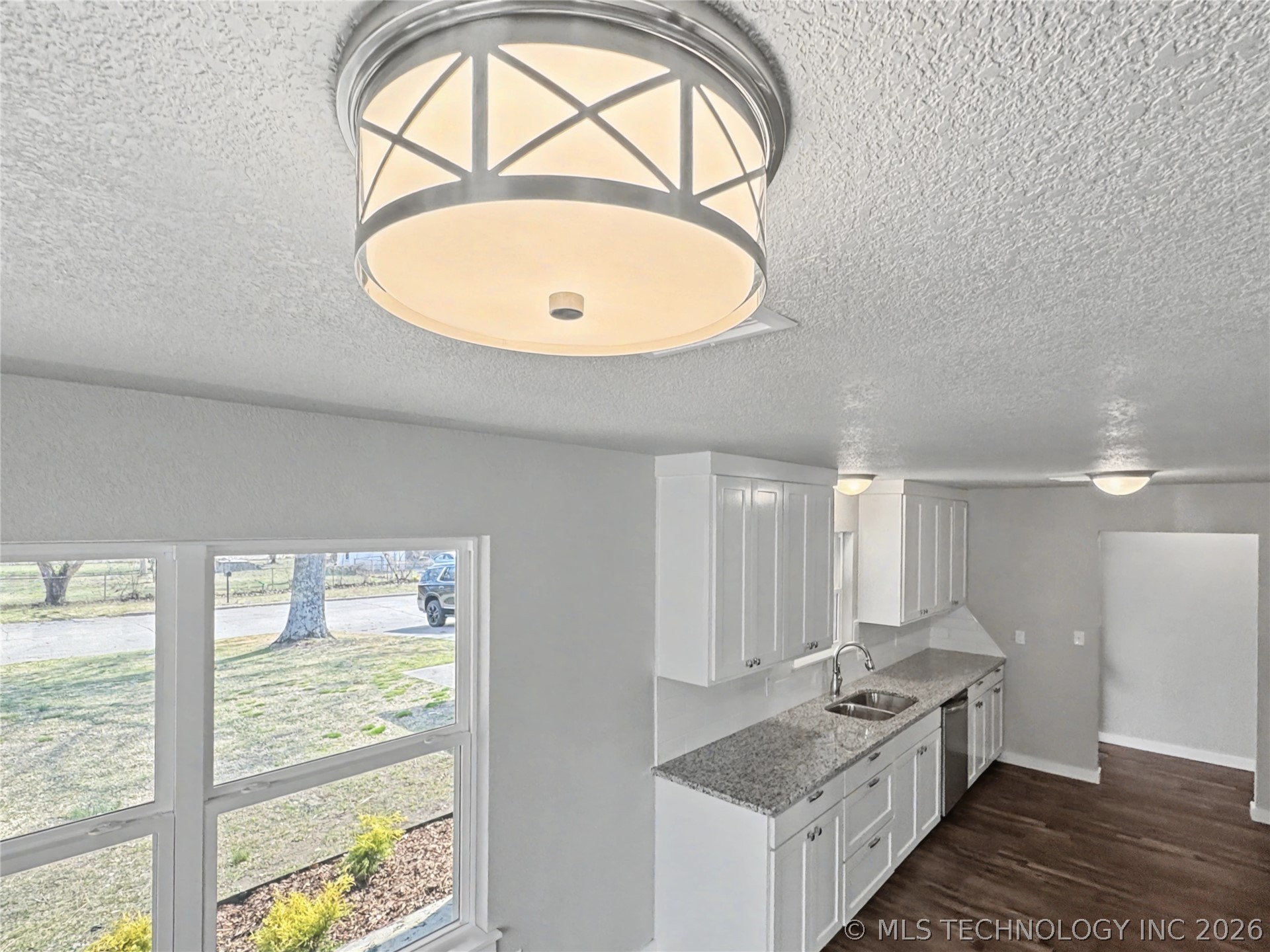 1202 S Ross Avenue Property Photo 20