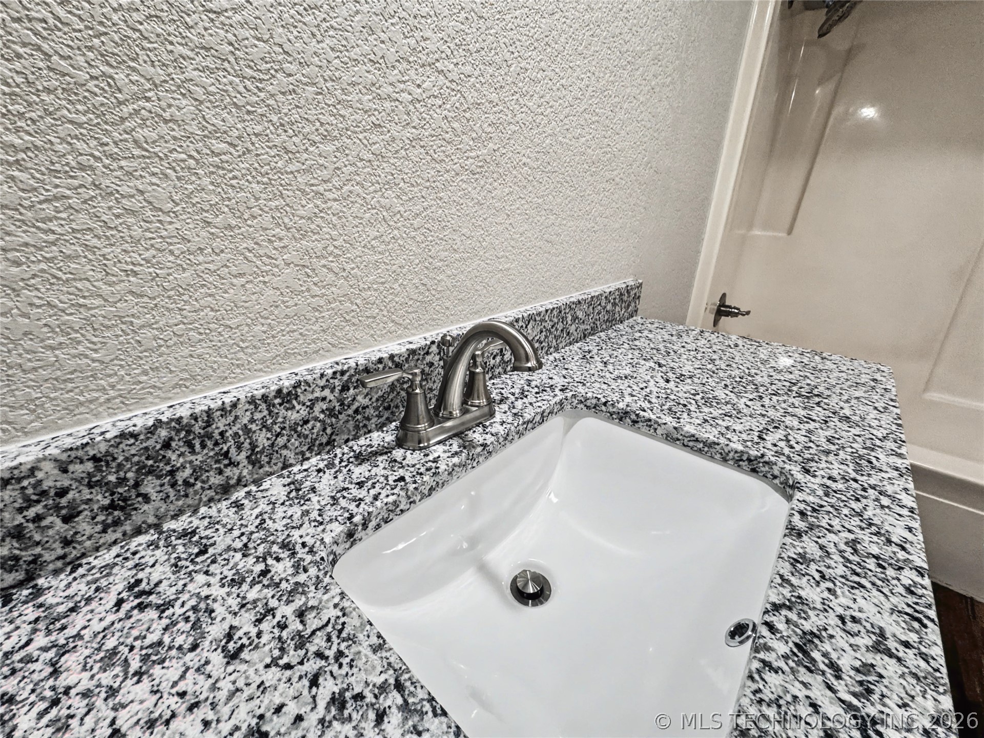 1202 S Ross Avenue Property Photo 31