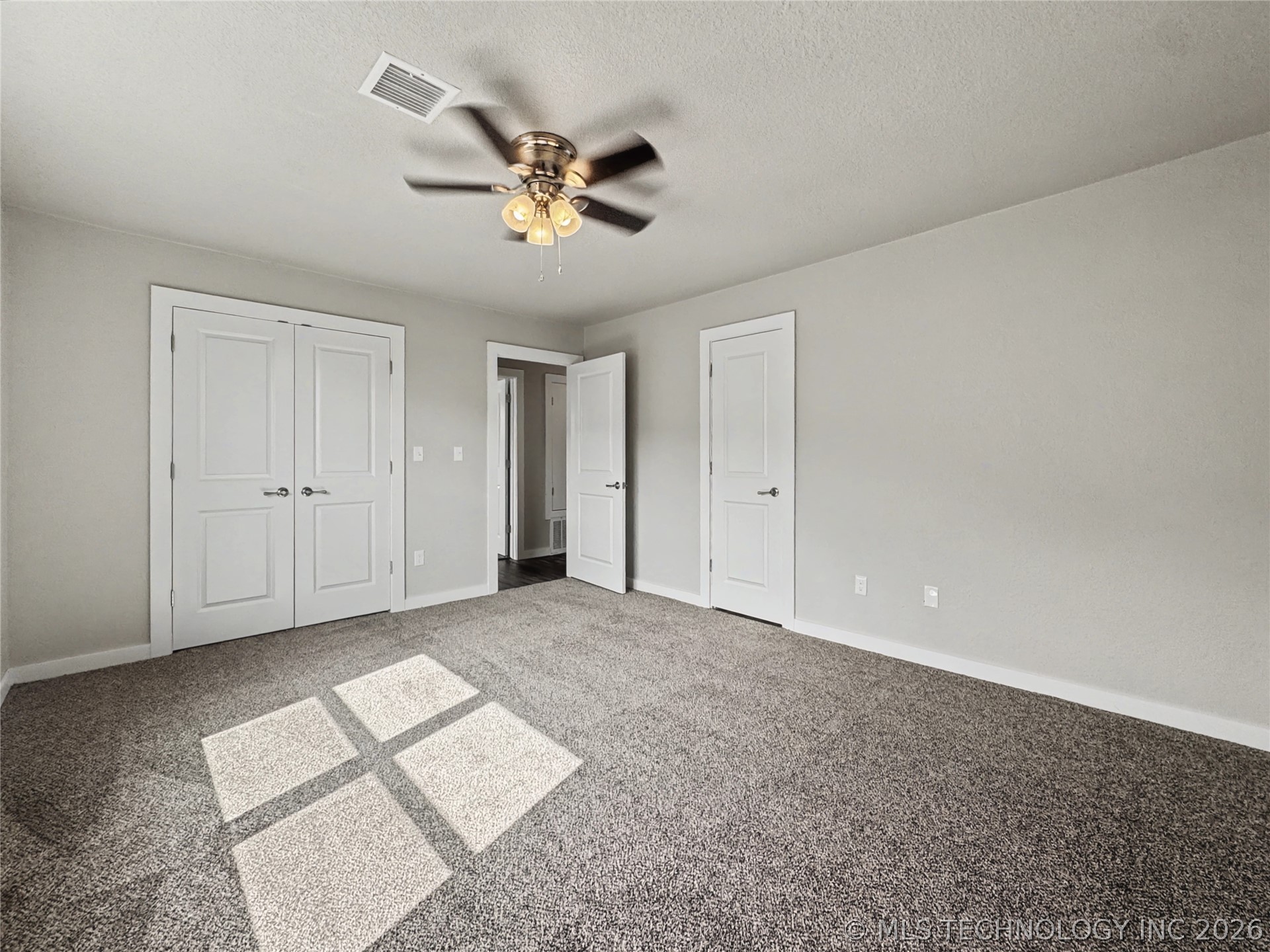 1202 S Ross Avenue Property Photo 33