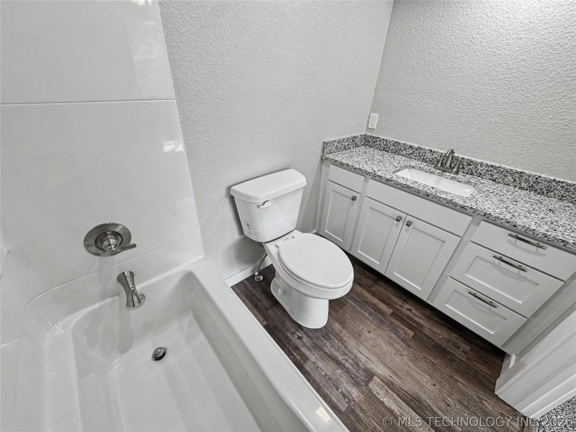 1202 S Ross Avenue Property Photo 36