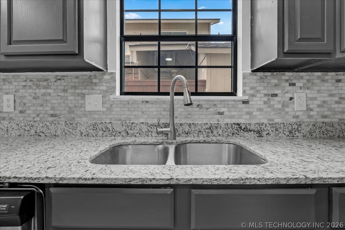 13005 E 28th Place Property Photo 14