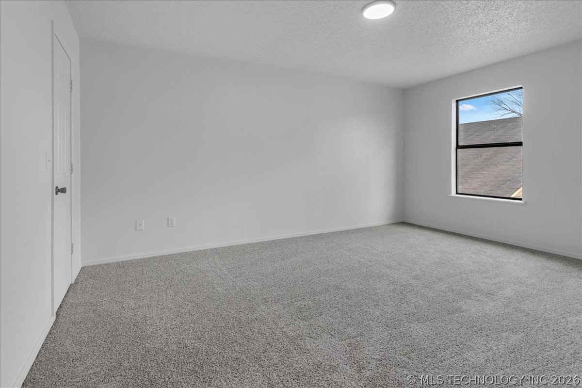 13005 E 28th Place Property Photo 17