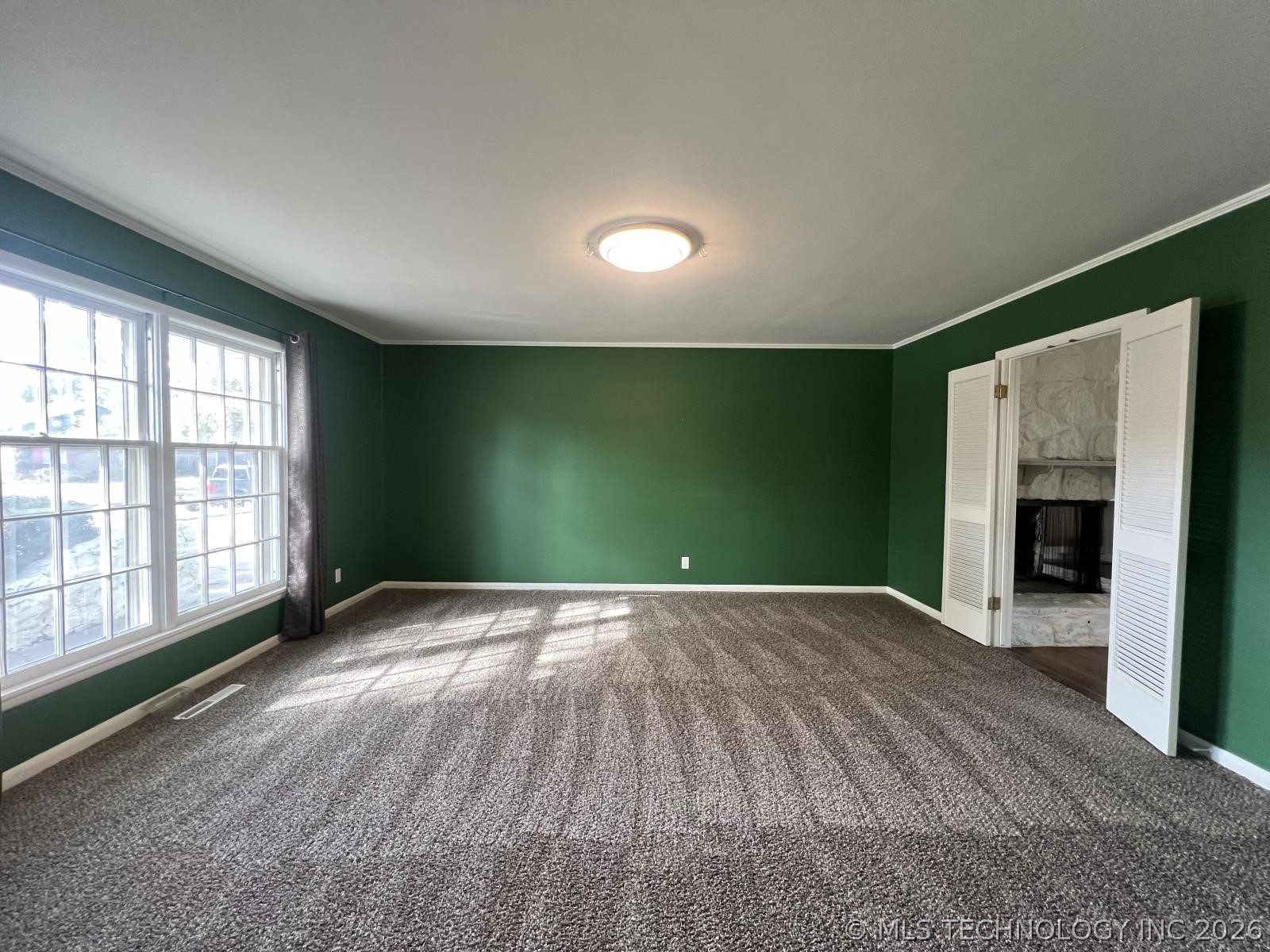 1751 E 59th Place Property Photo 3