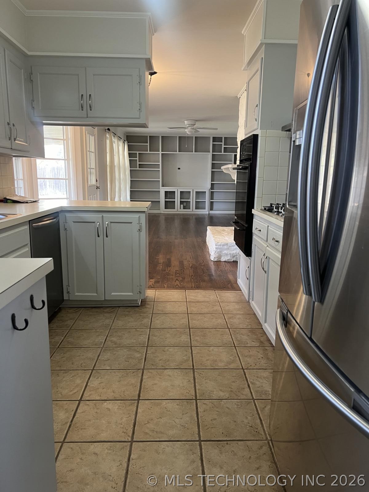 1751 E 59th Place Property Photo 10