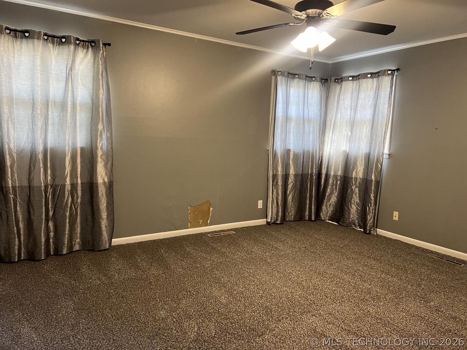 1751 E 59th Place Property Photo 15