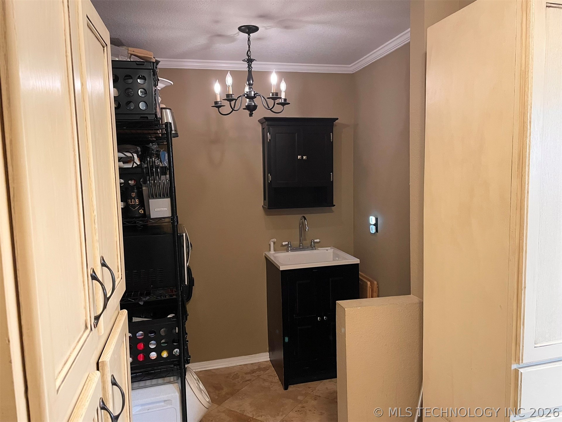 11106 S 1st Street Property Photo 12