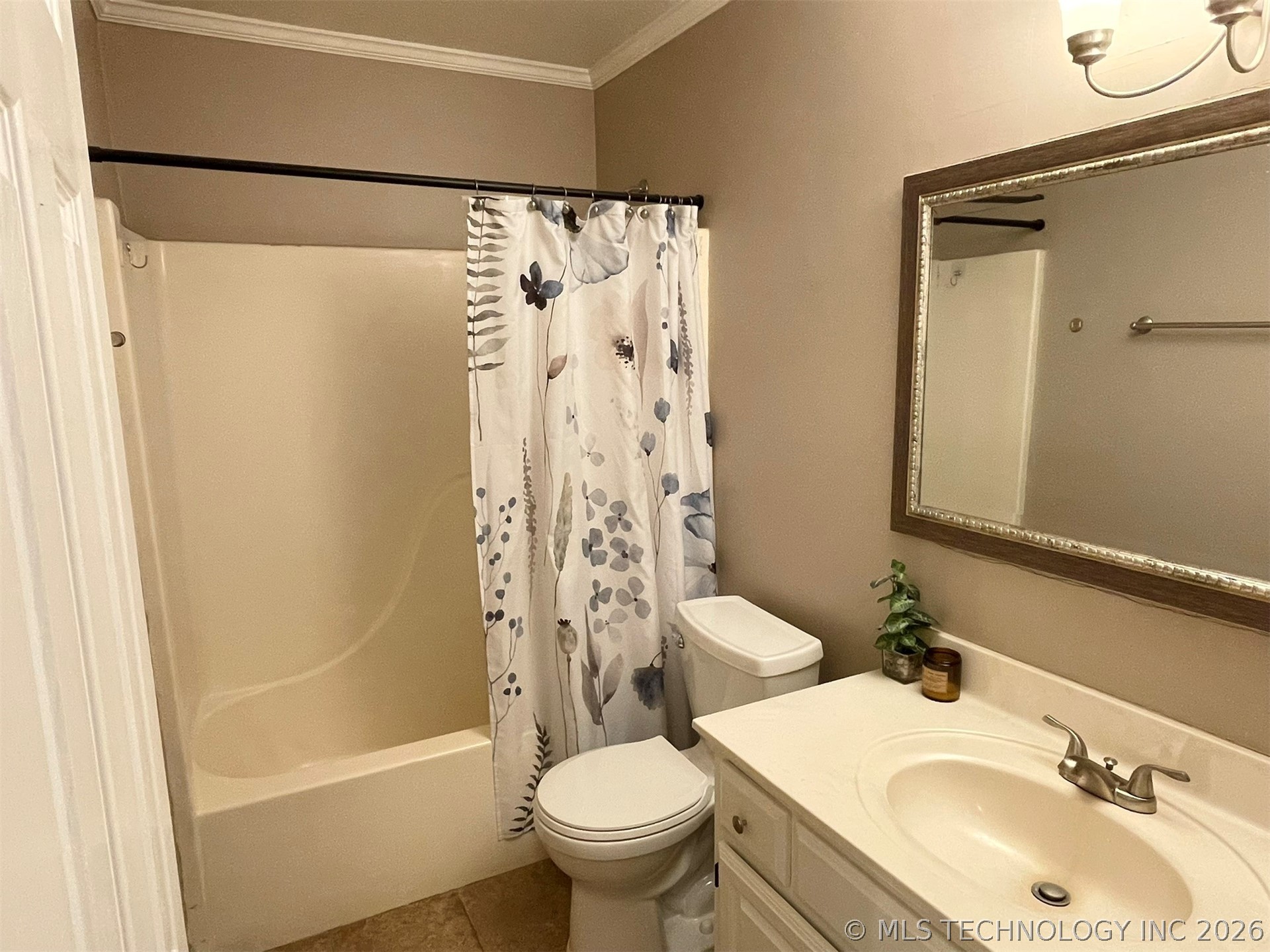 11106 S 1st Street Property Photo 23