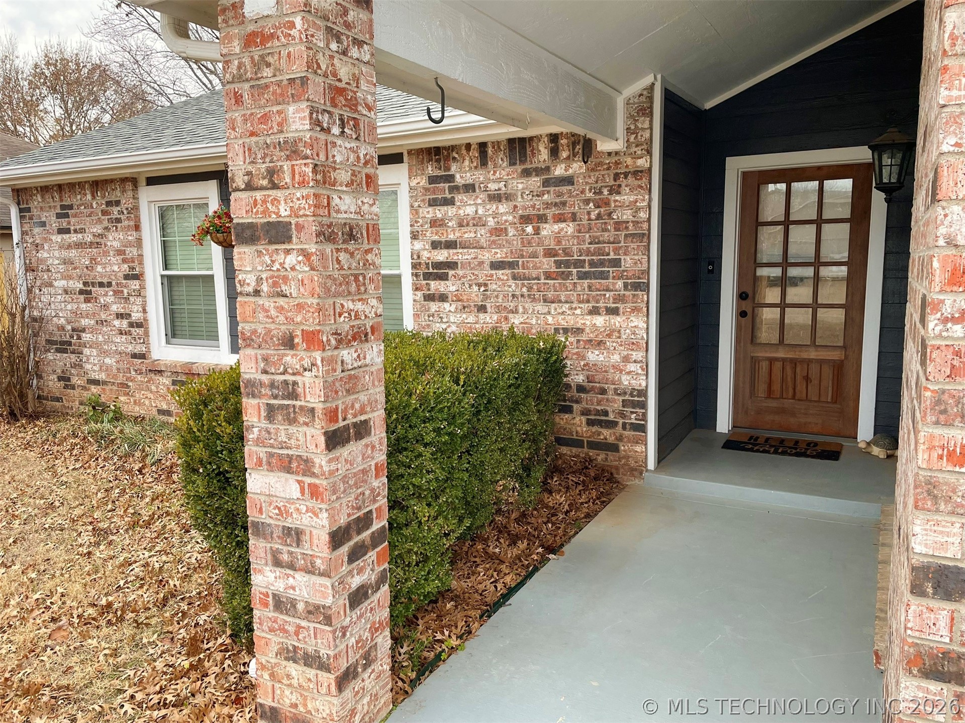 11106 S 1st Street Property Photo 24