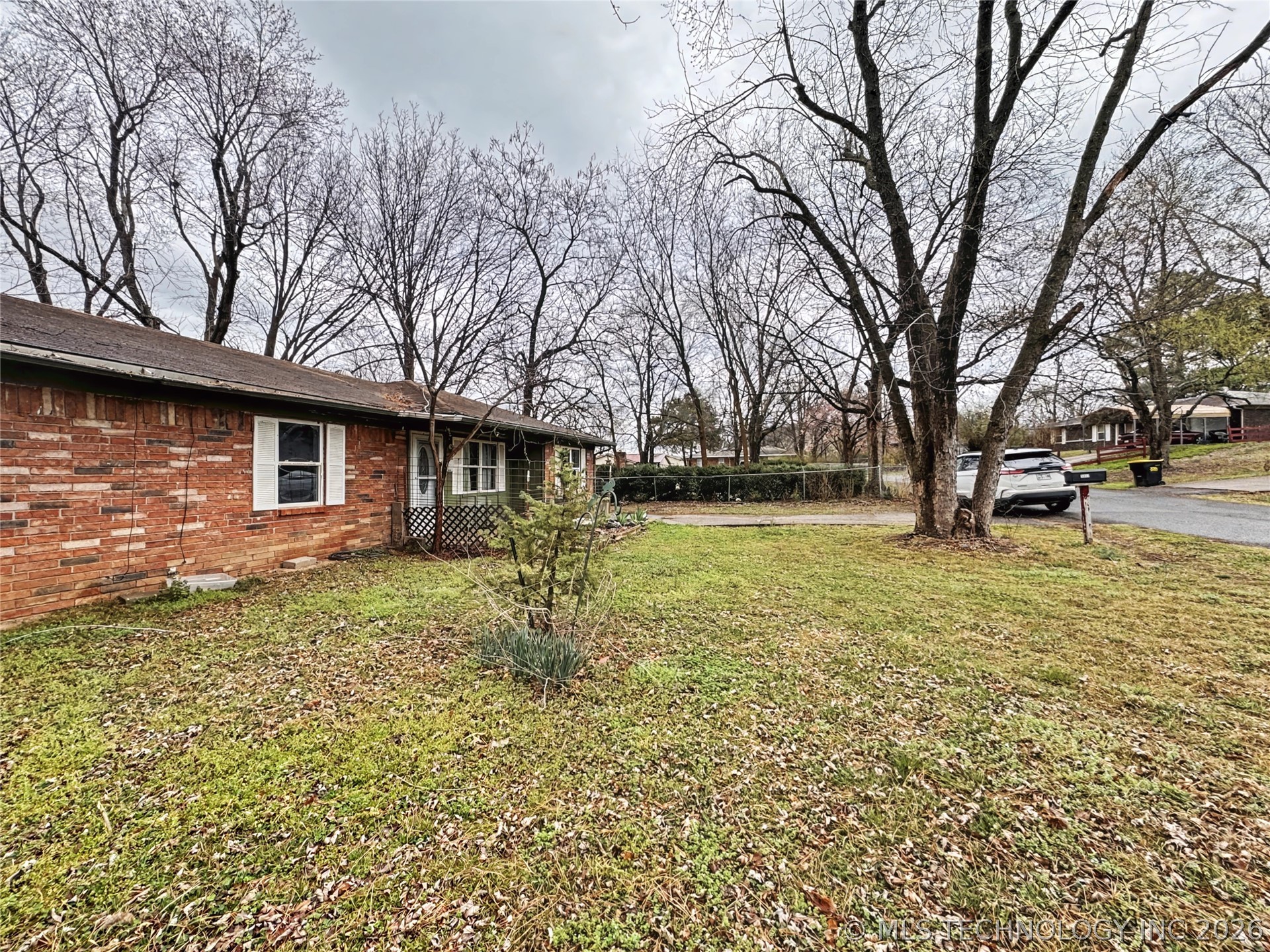 21823 S Ginger Drive Property Photo 8