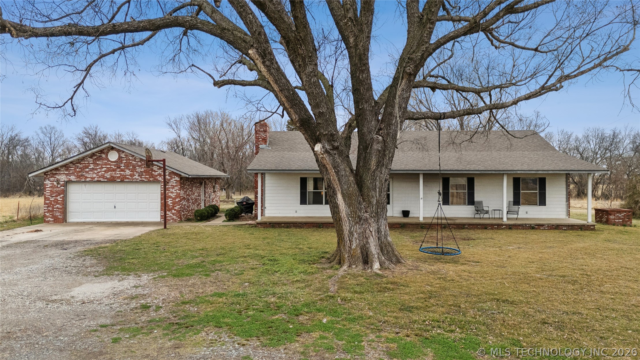 33619 S 4200 Road Property Photo 1