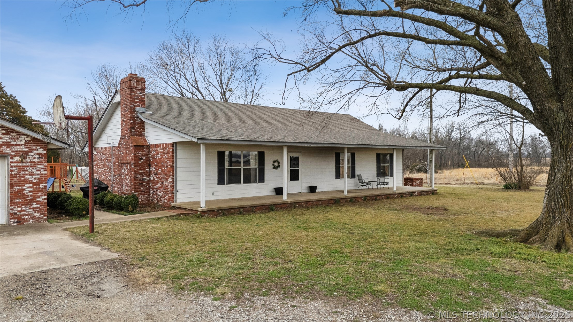 33619 S 4200 Road Property Photo 4
