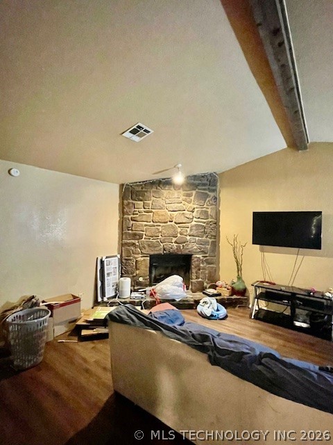 1608 W Lansing Street Property Photo 3