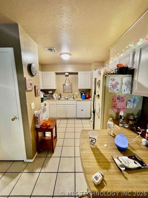 1608 W Lansing Street Property Photo 14