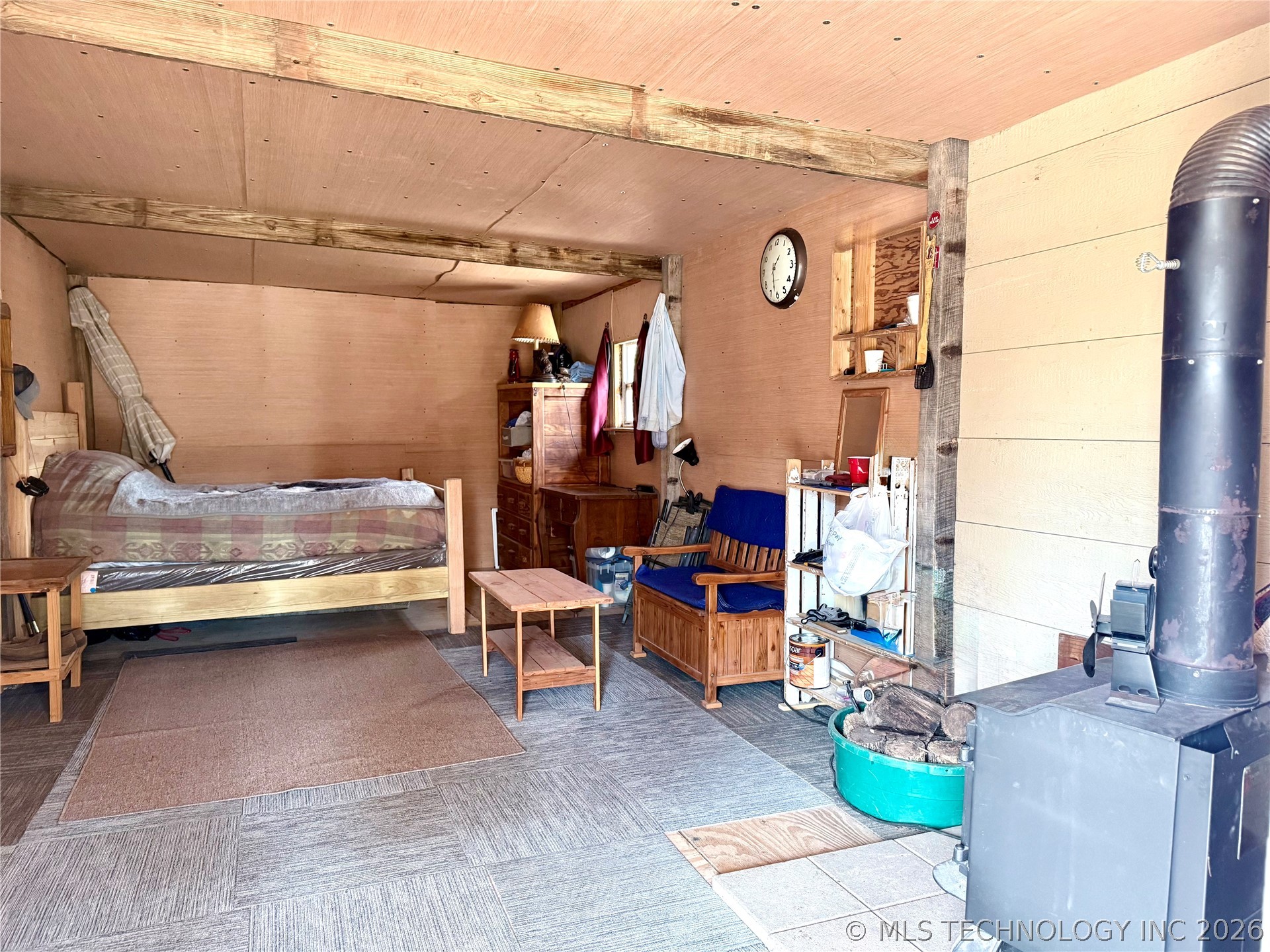 117197 S 4205 Property Photo 14