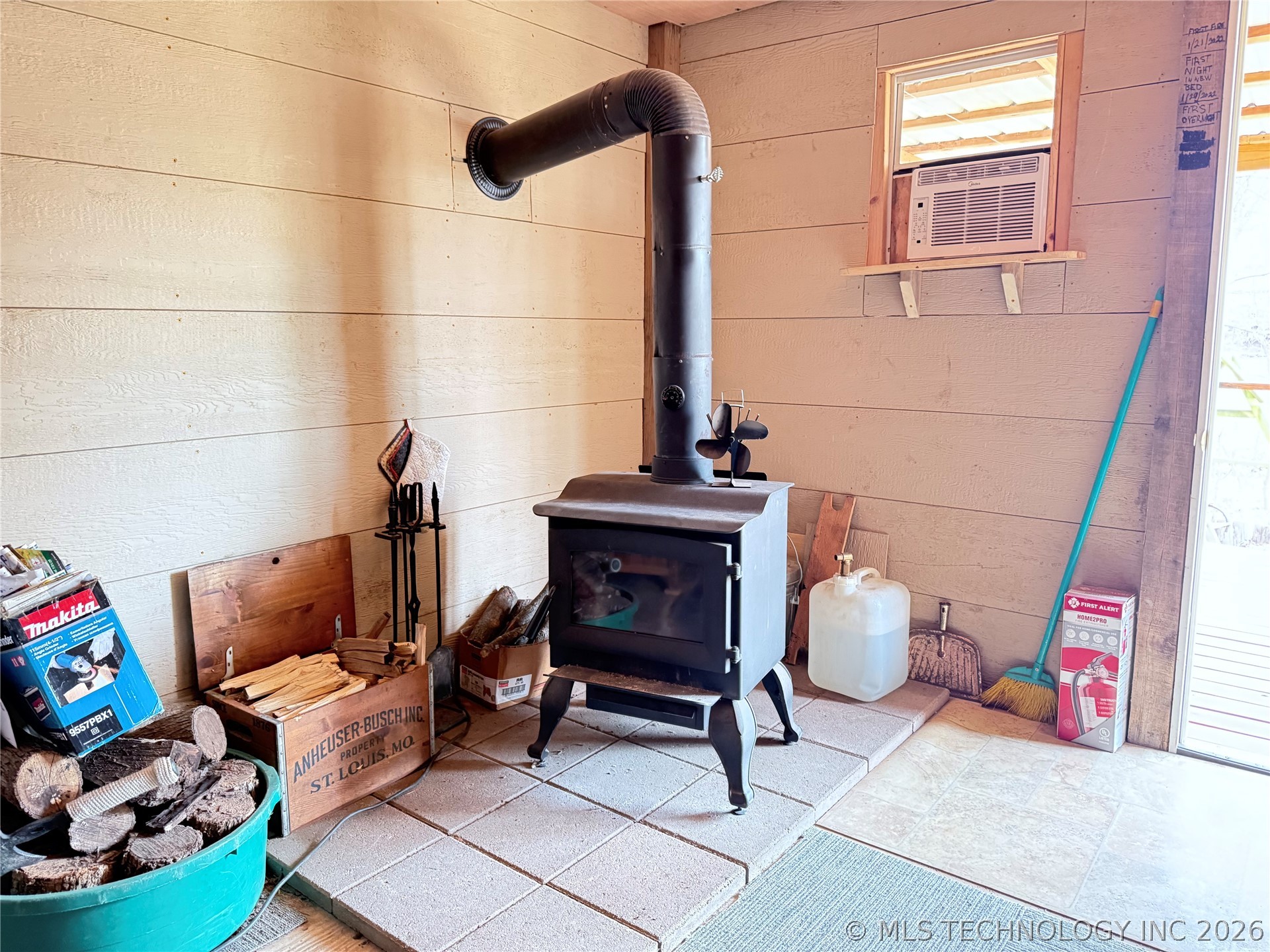 117197 S 4205 Property Photo 24